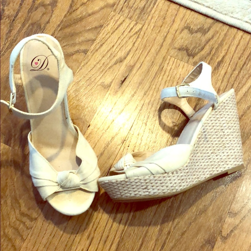 D wedges